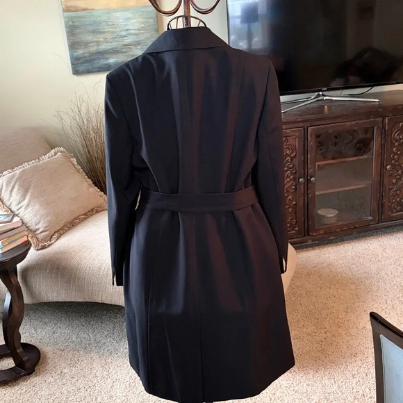 Kasper 2 Piece Classic Pant Suit - Picture 3 of 15